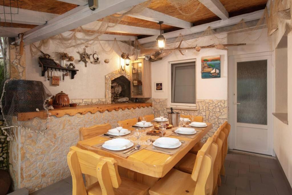 Villa Lipovac Τρογκίρ Εξωτερικό φωτογραφία